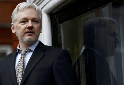 WikiLeaks founder Julian Assange makes a speech from the balcony of the Ecuadorian Embassy, in central London, Britain, February 5, 2016. PHOTO BY REUTERS/Peter Nicholls