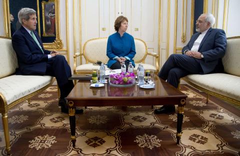 (L-R) U.S. Secretary of State John Kerry, European Union Foreign Policy Chief Catherine Ashton, and Iran's Foreign Minister Mohammad Javad Zarif participate in a trilateral meeting in Vienna, October 15, 2014. PHOTO BY REUTERS/Carolyn Kaster