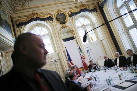 Iranian Foreign Minister Mohammad Javad Zarif (2nd R) meets with U.S. Secretary of State John Kerry at a hotel in Vienna, Austria, July 3, 2015. PHOTO BY REUTERS/Carlos Barria