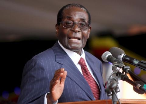 Zimbabwe's President Robert Mugabe addresses supporters gathered to celebrate his 92nd birthday in Masvingo, February 27, 2016. PHOTO BY REUTERS/Philimon Bulawayo