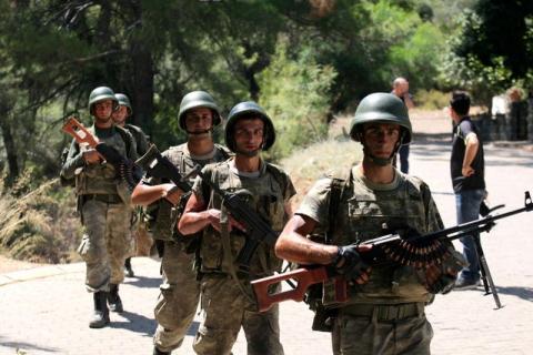 Turkish soldiers search for missing military personnel suspected of being involved in the coup attempt in Marmaris, Turkey, July 18, 2016. PHOTO BY REUTERS/Kenan Gurbuz