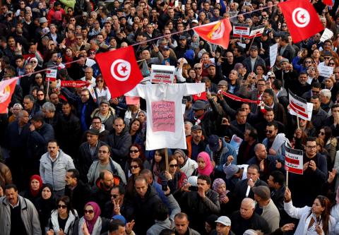 University professors and teachers take part in a protest to demand higher wages in Tunis, Tunisia, December 19, 2018. PHOTO BY REUTERS/Zoubeir Souissi