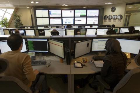 Technicians monitor data flow in the control room of an internet service provider in Tehran, February 15, 2011. PHOTO BY REUTERS/Caren Firouz