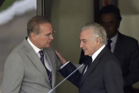 Brazil's Vice President Michel Temer peaks with Brazilian Senate Renan Calheiros after a meeting with Opposition Senator Aecio Neves of the Brazilian Social Democracy Party (PSDB) in Brasilia, Brazil, April 27, 2016. PHOTO BY REUTERS/Ueslei Marcelino
