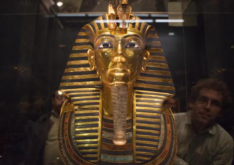The mask of King Tutankhamun, which was found to have been damaged and glued back together, is seen at the Egyptian Museum in Cairo, January 24, 2015. PHOTO BY REUTERS/Staff