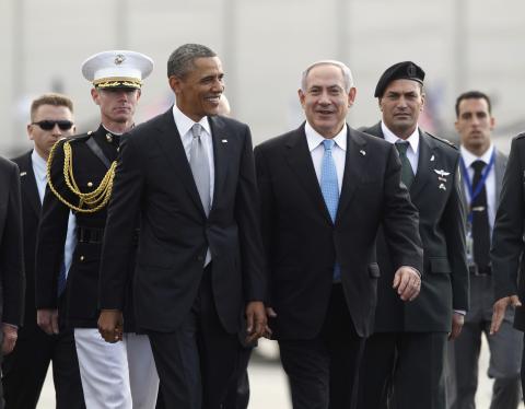 U.S. President Barack Obama (front L) participates in a farewell ceremony with Israeli Prime Minister Benjamin Netanyahu (front R) at Tel Aviv International Airport