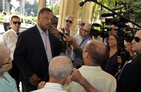 U.S. civil rights activist Jesse Jackson talks to the media at the National hotel in Havana
