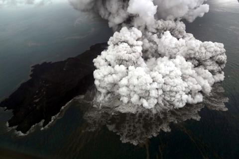 An aerial view of Anak Krakatau volcano during an eruption at Sunda strait in South Lampung, Indonesia, December 23, 2018 in this photo taken by Antara Foto. PHOTO BY REUTERS/Antara Foto/Bisnis Indonesia/Nurul Hidayat