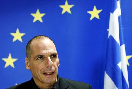 Greek Finance Minister Yanis Varoufakis addresses a news conference after a Euro zone finance ministers meeting in Luxembourg, in this June 18, 2015 file picture. PHOTO BY REUTERS/Francois Lenoir