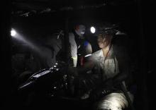 A miner is underground at Lonmin Plc's Karee mine in Marikana, Rustenburg 100 km (62 miles) northwest of Johannesburg, March 5, 2013. PHOTO BY REUTERS/Siphiwe Sibeko
