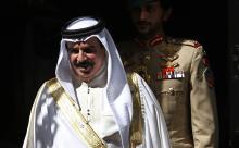 Bahrain's King Hamad bin Isa Al Khalifa departs after his meeting with Britain's Prime Minister David Cameron at Number 10 Downing Street in London