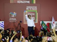 Former Greek prime minister and leader of leftist Syriza party Alexis Tsipras waves to supporters after winning the general election in Athens, Greece, September 20, 2015. PHOTO BY REUTERS/Alkis Konstantinidis