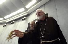Cardinal Sean Patrick O'Malley (R), member of the Pontifical Commission for the Protection of Minors, gestures as he leaves at the end of their first briefing at the Holy See press office at the Vatican, May 3, 2014. PHOTO BY REUTERS/Alessandro Bianchi