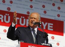 Nationalist Movement Party (MHP) leader Devlet Bahceli addresses his supporters during an election rally for Turkey's June 7 parliamentary election, in Istanbul, Turkey, May 31, 2015. PHOTO BY REUTERS/Osman Orsal