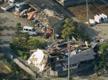 Collapsed houses caused by an earthquake are seen in Mashiki town, Kumamoto prefecture, southern Japan, April 15, 2016. PHOTO BY REUTERS/Kyodo