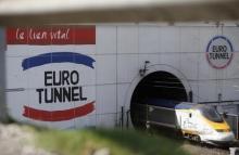 A high-speed Eurostar train enters the Channel tunnel in Coquelles, near Calais, northern France, June 24, 2015. PHOTO BY REUTERS/Christian Hartmann