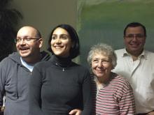Jason Rezaian (L) and his wife Yeganeh Salehi (2nd R), mother Mary Rezaian and brother Ali Rezaian (R) in Landstuhl, Germany, January 18, 2016. PHOTO Y REUTERS/Martin Baron