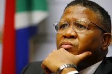 South African Sports Minister Fikile Mbalula addresses a media conference in Cape Town, March 17, 2016. PHOTO BY REUTERS/Mike Hutchings
