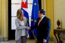 EU foreign policy chief Federica Mogherini shakes hands with Cuba's Foreign Minister Bruno Rodriguez in Havana, Cuba, January 4, 2018. PHOTO BY REUTERS/Alexandre Meneghini
