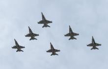 CF-18 Hornet fighter jets depart from 4 Wing Cold Lake, Alberta, October 21, 2014. PHOTO BY REUTERS/Cpl Audrey Solomon