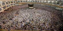 Muslims pray at the Grand mosque during the annual Haj pilgrimage in Mecca, Saudi Arabia, August 29, 2017. PHOTO BY REUTERS/Suhaib Salem