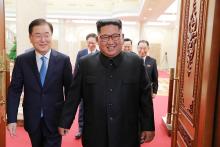 Chief of the national security office at Seoul's presidential Blue House Chung Eui-yong meets with North Korean leader Kim Jong Un in Pyongyang, North Korea, September 5, 2018. PHOYO BY REUTERS/The Presidential Blue House