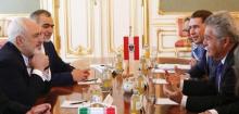 Austrian President Heinz Fischer (R) and Austrian Foreign Minister Sebastian Kurz (2ndR) attend a bilateral meeting with Iranian Foreign Minister Javad Zarif (L) in Hofburg Palace in Vienna, Austria, July 3, 2015. PHOTO BY REUTERS/Leonhard Foeger