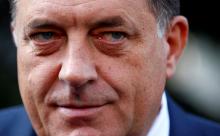 Milorad Dodik, President of Republika Srpska, speaks with the media after voting for a referendum on their Statehood Day in Laktasi near Banja Luka, Bosnia and Herzegovina, September 25, 2016. PHOTO BY REUTERS/Dado Ruvic