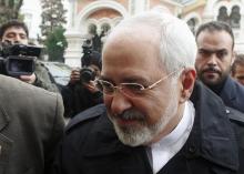 Iranian Foreign Minister Mohammad Javad Zarif arrives at the Iranian embassy for lunch with former European Union foreign policy chief Catherine Ashton in Vienna, November 18, 2014. PHOTO BY REUTERS/Heinz-Peter Bader