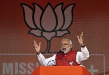Indian Prime Minister Narendra Modi addresses an election campaign rally at Kathua, south of Jammu, December 13, 2014. PHOTO BY REUTERS/Mukesh Gupta
