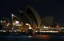 The Sydney Opera House can be seen after its lights were switched off for Earth Hour in Sydney, Australia, March 19, 2016. PHOTO BY REUTERS/David Gray