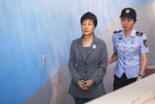 South Korean ousted leader Park Geun-hye arrives at a court in Seoul, South Korea, August 25, 2017. PHOTO BY REUTERS/Kim Hong-Ji