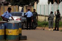 Policemen stand guard in the northern city of Kaduna, Nigeria, October 4, 2018. PHOTO BY REUTERS/Afolabi Sotunde