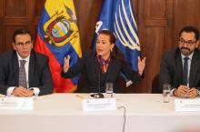 Ecuador's Foreign Minister Maria Fernanda Espinosa gestures while addressing the media next to Vice Ministers Rolando Suarez (L) and Jose Luis Jacome in Quito, Ecuador, January 11, 2018. PHOTO BY REUTERS/Daniel Tapia