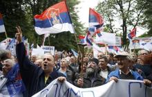 People shout slogans during an anti-government protest in Banja Luka, Bosnia and Herzegovina, May 14, 2016. PHOTO BY REUTERS/Dado Ruvic