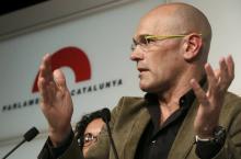 Member of the main coalition of Catalan separatist parties Junts pel Si' (Together Yes) Raul Romeva speaks during a news conference to announce a preliminary deal to form a pro-independence regional government in Barcelona, Spain, December 22, 2015. PHOTO BY REUTERS/Albert Gea
