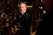 Chief Strategist & Communications Director for the Republican National Committee Sean Spicer arrives in the lobby of Republican president-elect Donald Trump's Trump Tower in New York, New York, U.S., November 14, 2016. PHOTO BY REUTERS/Carlo Allegri