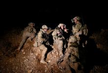 U.S. army forces participate in combat training in the northern Iraqi city of Erbil, December 22, 2016. Picture taken December 22, 2016. REUTERS/Ammar Awad