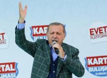 Turkish President Tayyip Erdogan addresses his supporters during a rally for the upcoming referendum in Istanbul, Turkey, April 15, 2017. PHOTO BY REUTERS/Murad Sezer
