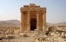 A general view shows the temple of Baal Shamin in the historical city of Palmyra, Syria, October 26, 2009. PHOTO BY REUTERS/Stringer