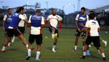 Tunisia's soccer team players attend a training session in Bata, January 24, 2015. PHOTO BY REUTERS/Amr Abdallah Dalsh