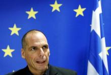 Greek Finance Minister Yanis Varoufakis addresses a news conference after a Euro zone finance ministers meeting in Luxembourg, in this June 18, 2015 file picture. PHOTO BY REUTERS/Francois Lenoir