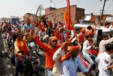 Hindu Yuva Vahini vigilante members take part in a rally in the city of Unnao, India, April 5, 2017. PHOTO BY REUTERS/Cathal McNaughton